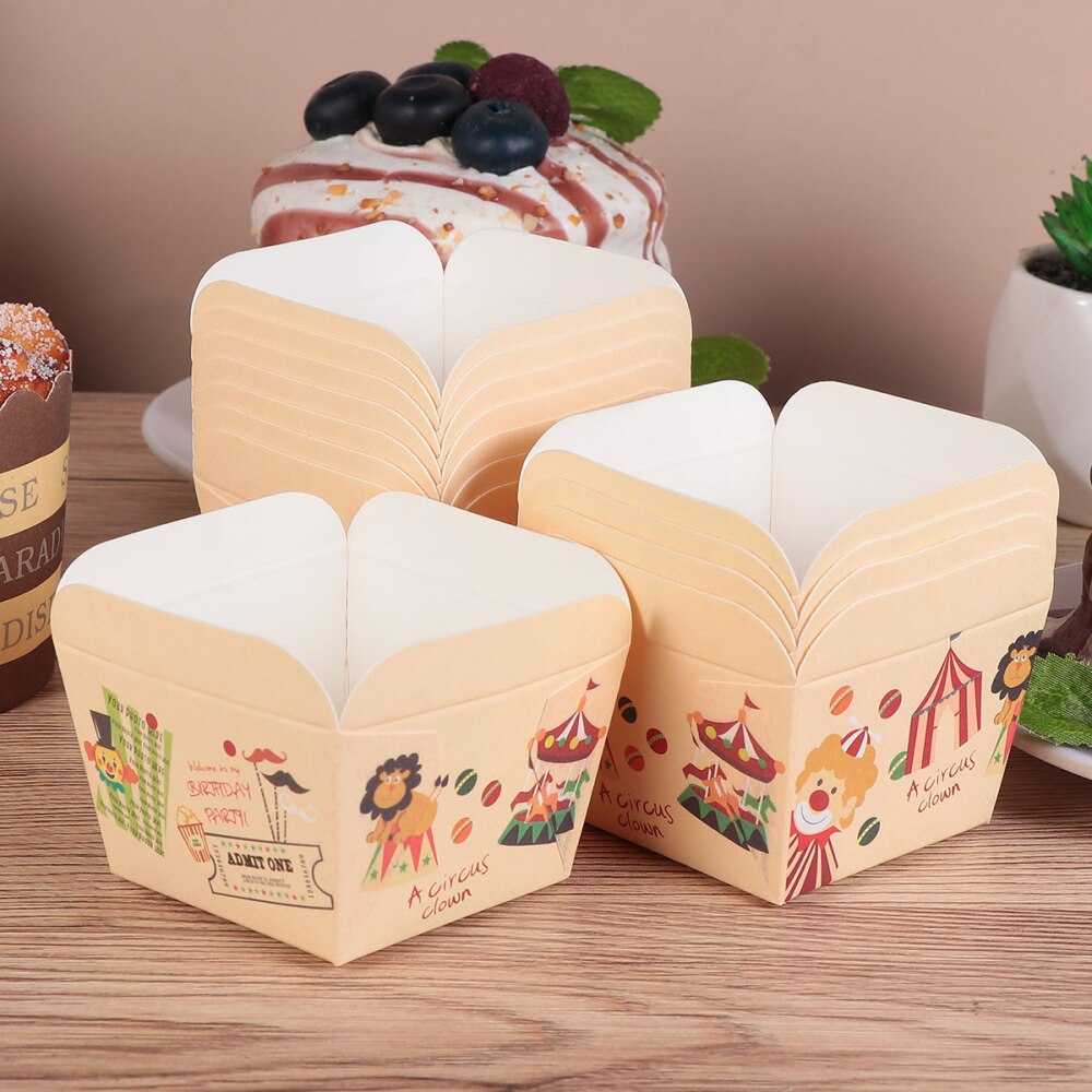 100 Stuks Paper Cupcake Cups Vierkante Wegwerp Cake Cup Hittebestendig Dessert Bowls Mini Cake Box Feestartikelen (blauwe Stip)