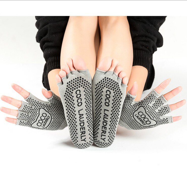 Summer Thin Five Toe Sock Slippers Women Lady Invisibility Socks Yuga Black Five Finger Socks Sport Girl With Gloves: five toe grey