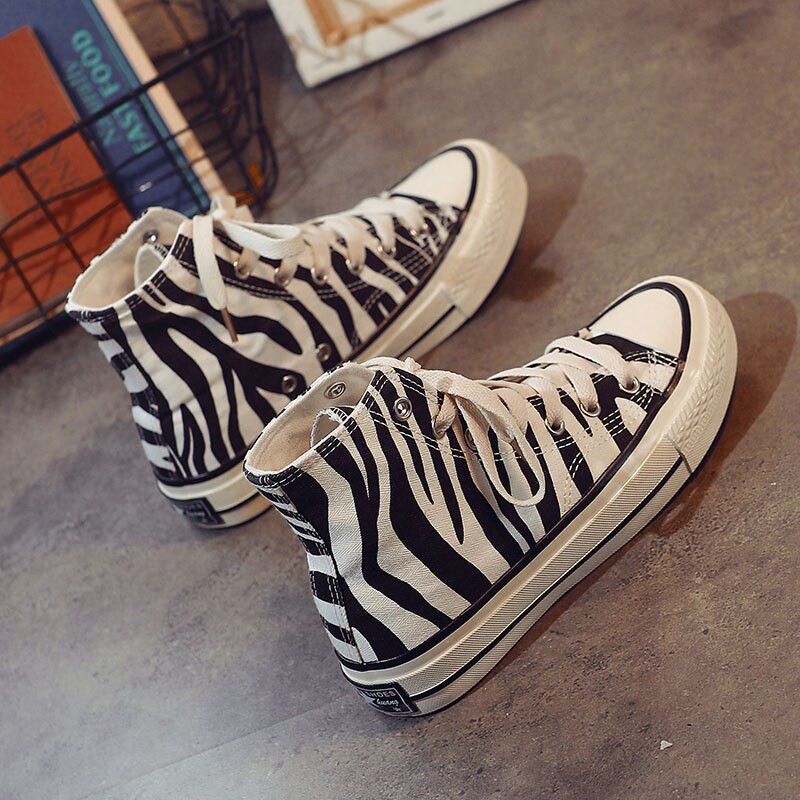 Zebra lærred sko kvinder høje sneakers kvinder snøre af fritidssko kvinder lejligheder udendørs vulkaniserede sko: Høj top zebra / 8