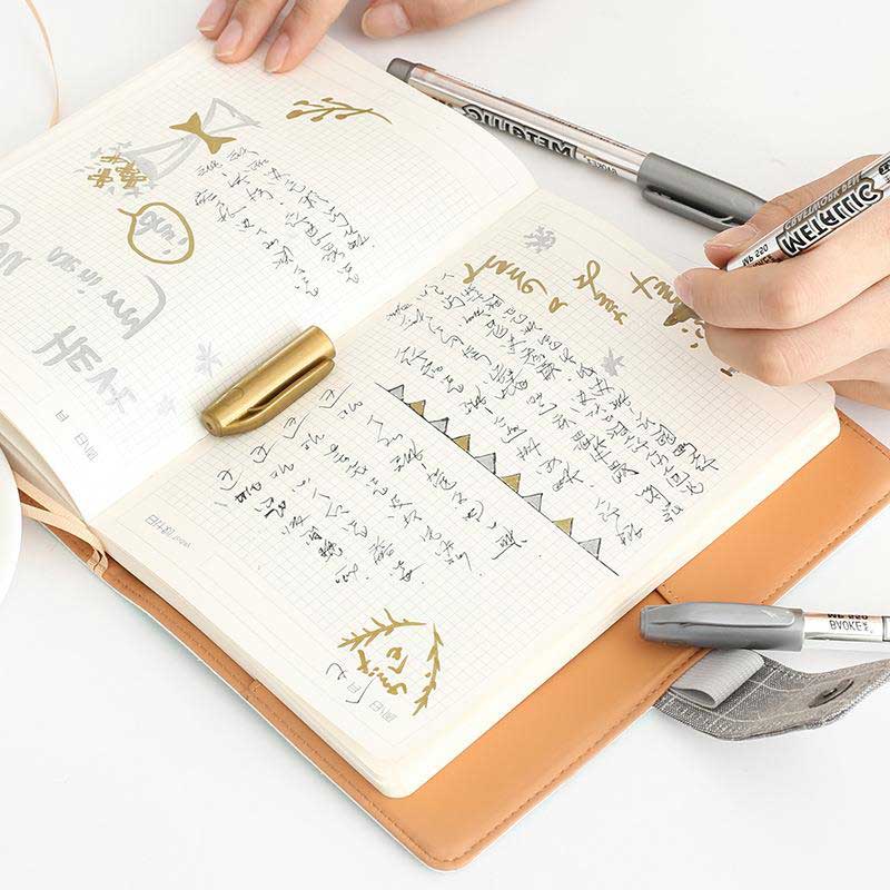 1 Stck DIY Metall Wasserdichte dauerhaft Farbe Marker Stifte Gold und Silber 1,5mm Schüler Lieferungen Kunsthandwerk Stift Kunst malerei