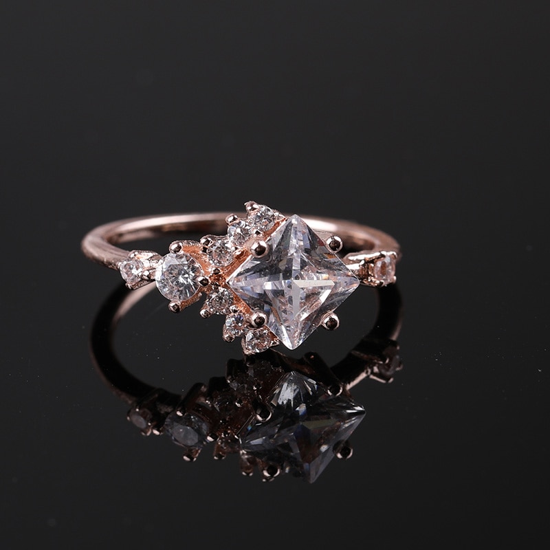 Chique schattige dame afslankende ster zirkoon ring trouwsieraden