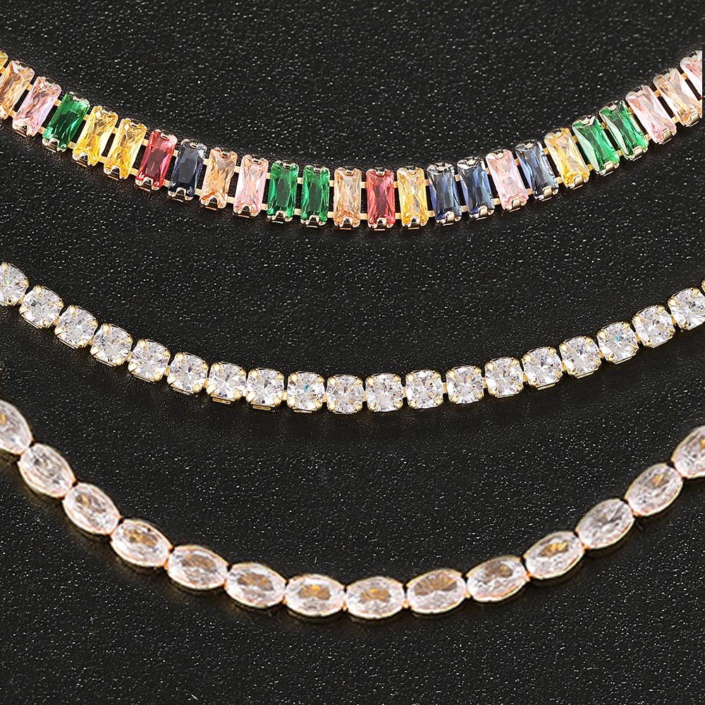 44- TWEE  2  Surinaams 1e Geh. Zilveren Alla Kondre Hals Sieraden Lang Model