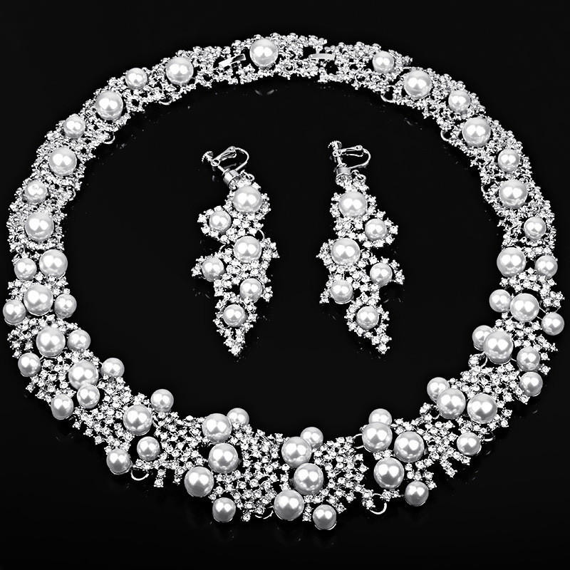 Charmante Bruid Verse Parel Sieraden Set Strass Kettingen Stud Oorbellen Set Luxe Kostuum Sieraden Accessoire Voor Vrouwen: Ear Clip