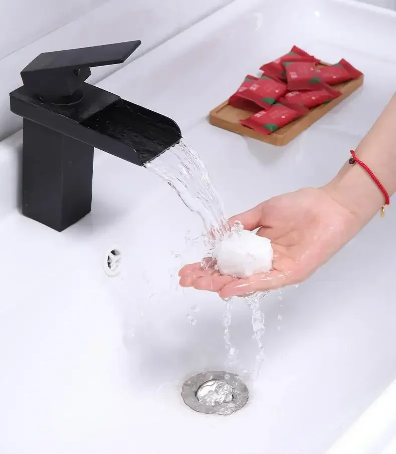 5/10/20 Stuks Wegwerp Reishanddoeken Gecomprimeerd Gezichtsdoekje Compact Tablet Mini Doekjes Veeg Vierkante Doekjes Tissues Handige Handdoeken