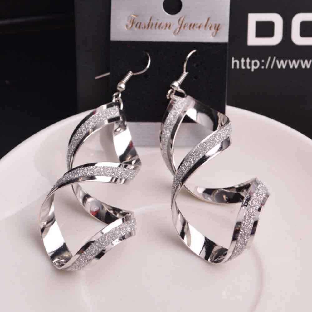 Übertrieben Peeling spirale Lange Ohr Manschette Clip Ohrringe Gold Schwarz Für Frauen Kein durchbohren Clip auf Ohrring Modeschmuck: fallen Ohrringe Silber-