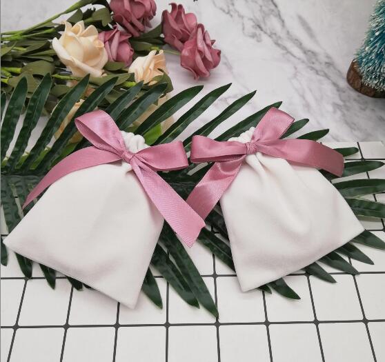 Luxe witte fluwelen linten trekkoord tas sieraden verpakking ketting armband make-up kralen tas bruiloft feest zakjes 20 stuks: 15 x 20cm skzrdz 11
