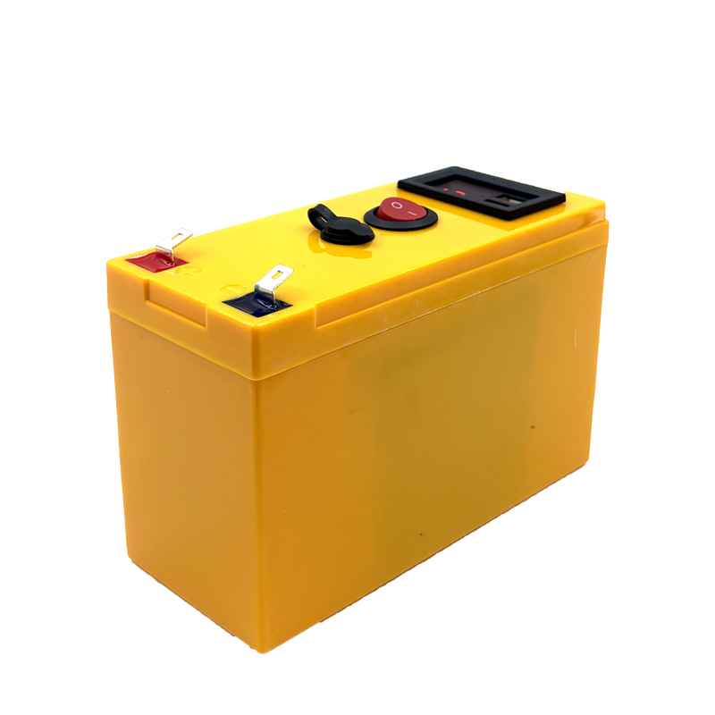 Batteria al litio LiFePO4 aggiornata Batteria 12V 150ah 18650 Batteria ricaricabile portatile Porta Schermo di alimentazione integrata Ricarica