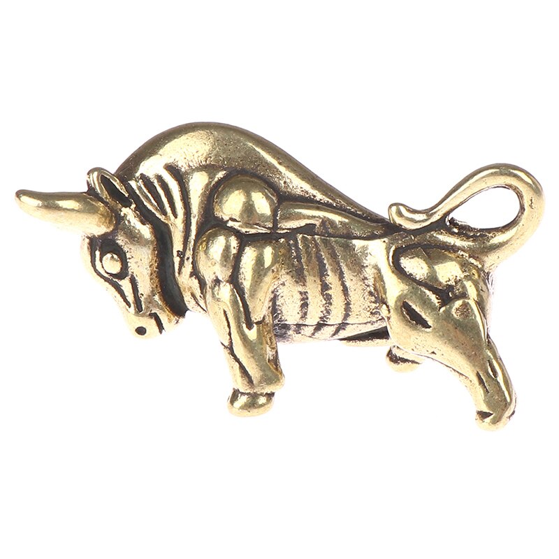 Mini Portable Retro Brass Wall Street Bull Statue Sculpture Home Office Desk Decorative Ornament Keychain Ornament Hand Toy