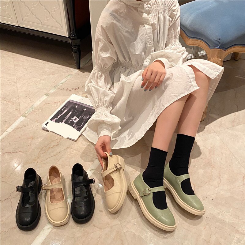 All-match runde tå sko kvinde kvinder slip-on træsko platform modis britisk stil afslappet kvindelige sneakers lejligheder kvinders