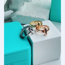 TIF T1 pure silver 925 women's classic ring, accessories make you more attractive and bright