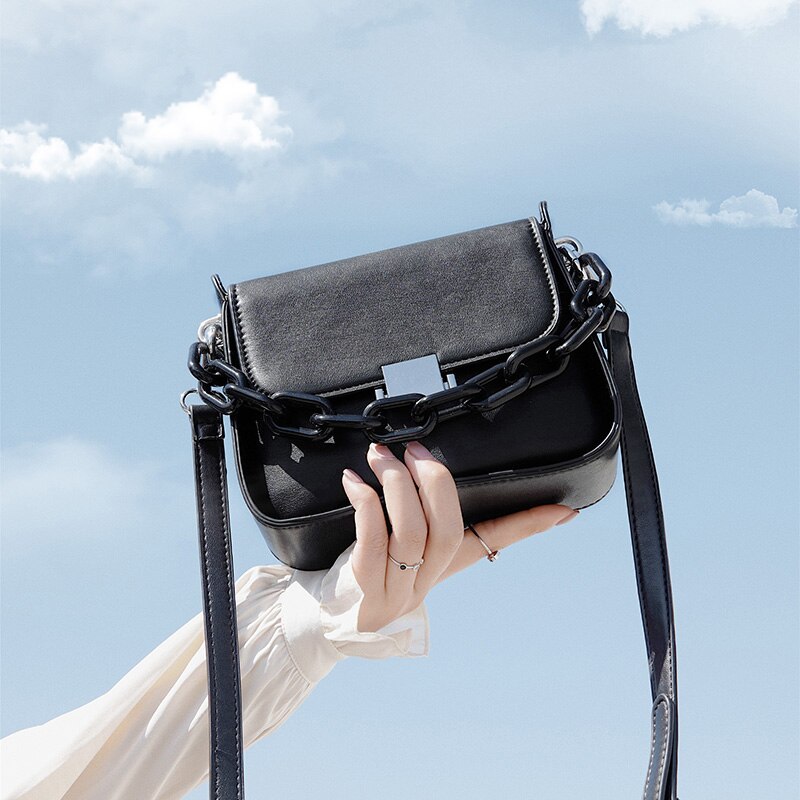 Ensfarget firkantet crossbody veske pu lær dameveske kjede tote skulder messenger bag: Svart