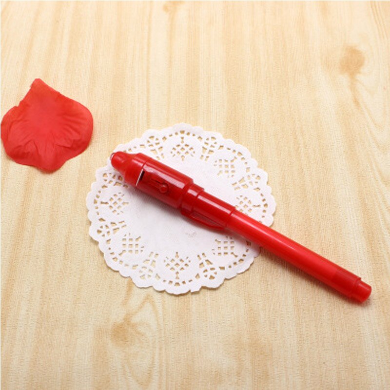 Usynlig blækpen med uv lys nyhed tegning pædagogisk legetøj til børn magiske penne lysende legetøj børnefest: Typea rød