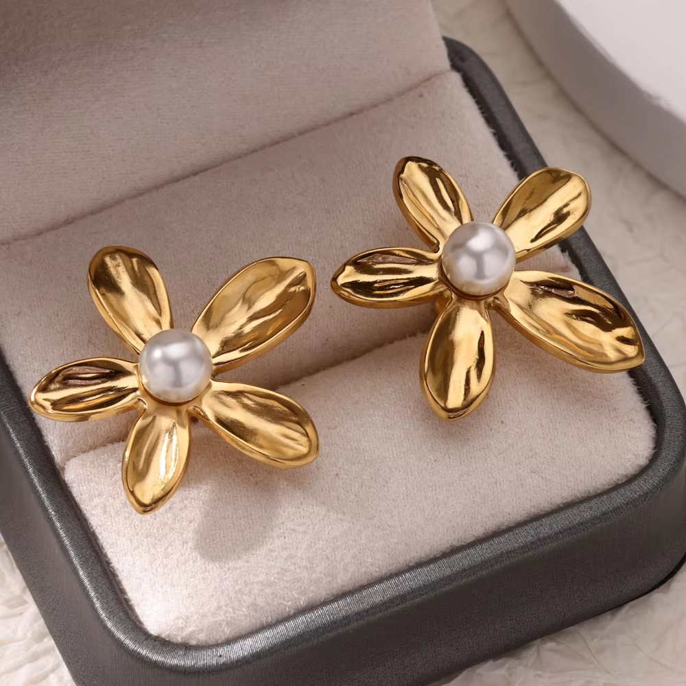 Geometric Flower Stainless Steel Earrings Women Sweet Sunflower Star Gold Color Ear Piercing Jewelry Wedding Accessories: Champagne gold