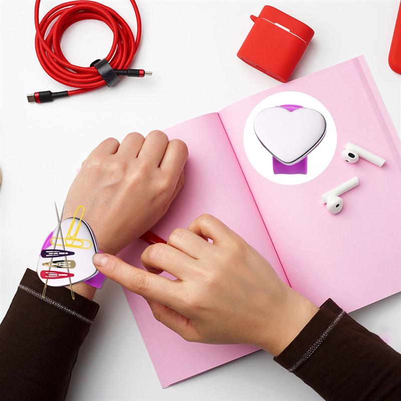 Magnetic Pin Bracelet Heart Shape Silicone Hand Band Wrist Strap Slap Bracelet Arm Pin Cushion Holder For Salon Hairstyling Clip