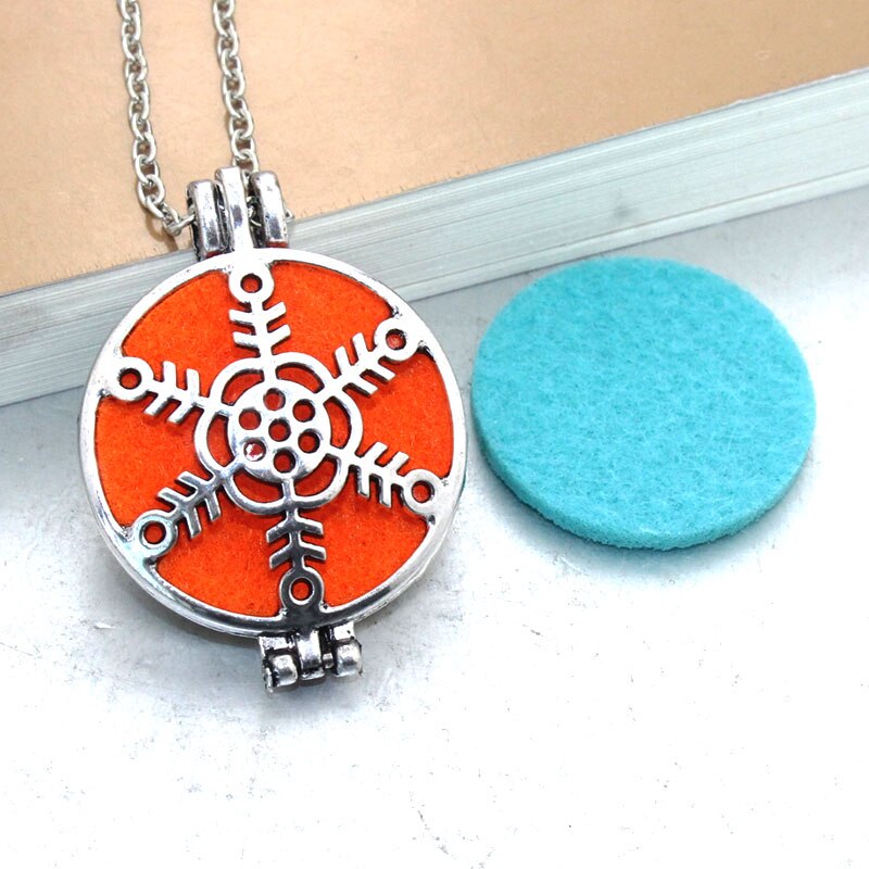 Hollow Necklace Aromatherapy Locket Essential Oils Diffuser Locket Necklace Perfume Pendant Dream Catcher Necklace 031216: 041225