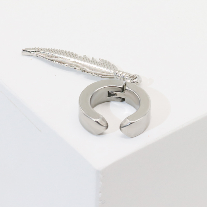 Pendientes con colgante de pluma Simple para hombre y mujer, aretes de acero inoxidable, accesorios de joyería para oreja con personalidad, 2 uds.