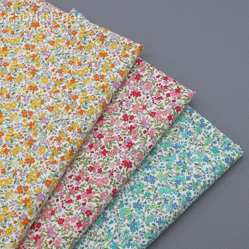 Sommarfrihet färskt litet blommigt tyg ren bomull tunn sektion textil för sömnad av kläder per meter