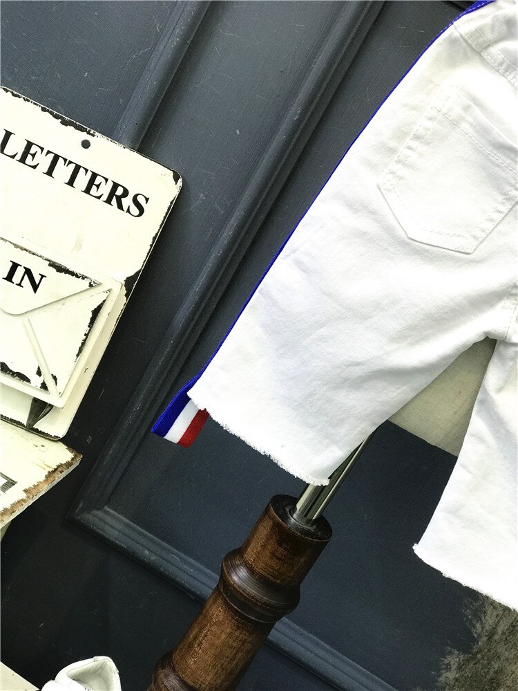 Nuovo Del Bambino dei ragazzi casuali shorts di Estate di Modo del foro rotto di Disegno Del Bambino di Abbigliamento Per Bambini Shorts per i ragazzi 2-7years
