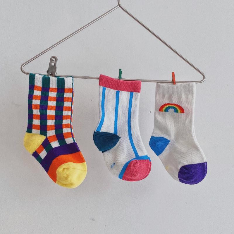 2020 niemowlę rzeczy Dzieci niemowlę dziewczynka tęcza skarpetki niemowlę nowonarodzone maluch chłopcy dziewczęta środkowe skarpetki Bebes modny nadruk bawełniane skarpetki