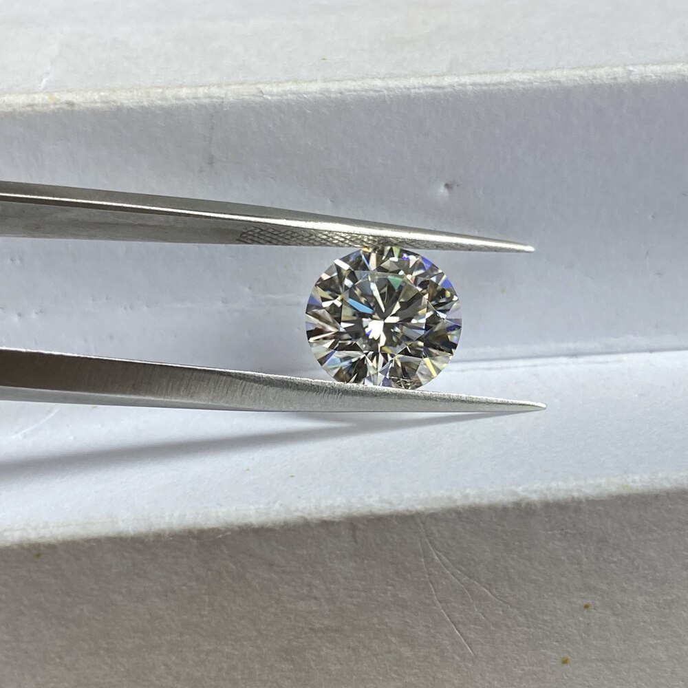 Lab Creat Diamant Losse Moissanite 2 Stuks 0.5 Karaat 5 Mm Ef Kleur Uitstekende Cut Duidelijkheid VVS1 Moissanite Oorbel Ring