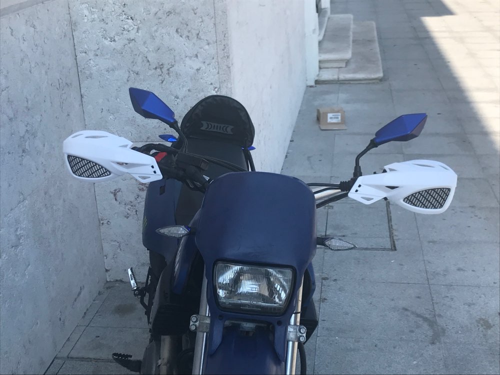 Modification of motorcycle windshield guard off road vehicle for Triumph Motorcycle