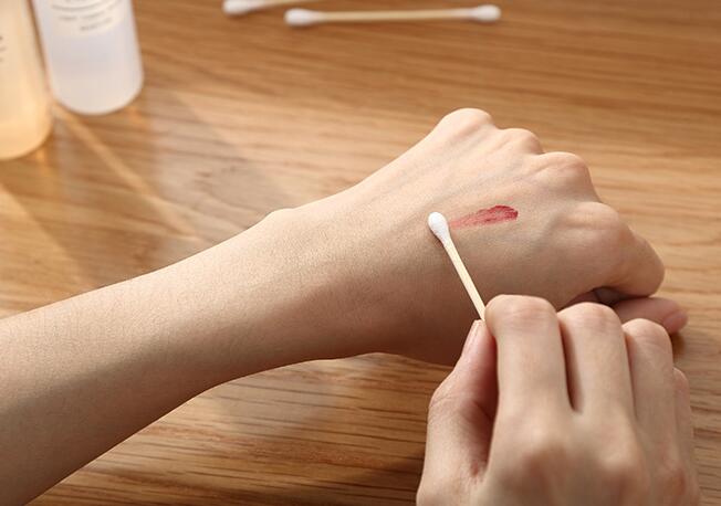 100pcs/Pack Women Beauty Makeup 100% Cotton Swab Cotton Buds Make Up Double-head Wood Sticks Ears Cleaning Cosmetics Health Care