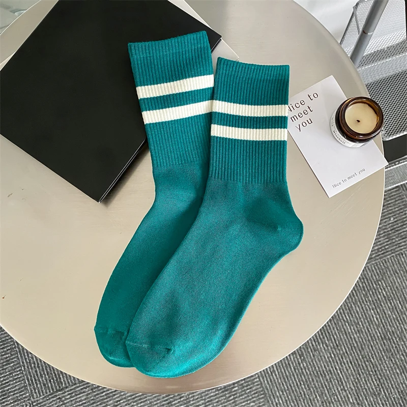 Femmes chaussettes japonaise automne nouvelle nouveauté couleur bonbon sport équipage chaussettes pour filles Style Preppy rayé chaussettes décontracté: green