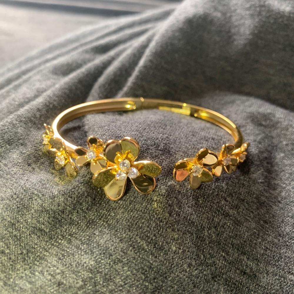 2020 nuovo Caldo di Marca Puro 925 Gioielli in Argento sterlina per Le Donne in Oro Trifoglio Braccialetto Praty Oro Monili di Cerimonia Nuziale Del Fiore Del Polsino braccialetto