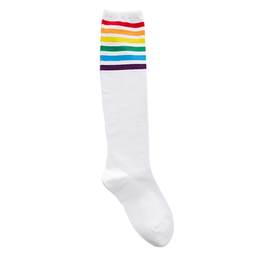 1 par sokker kvinder lange lår regnbue stribede strømper efterår søde kvinder studerende piger farverige striber sort hvide knæstrømper #o: Hvid