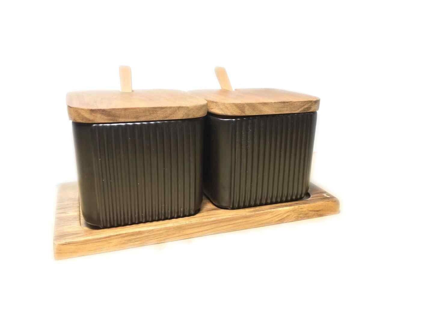 Ceramic Jars with Bamboo Lid Kitchen Cereal Dispenser Multi-function Heat Resistant Spices Containers Bottles with Tray: Black-2pcs
