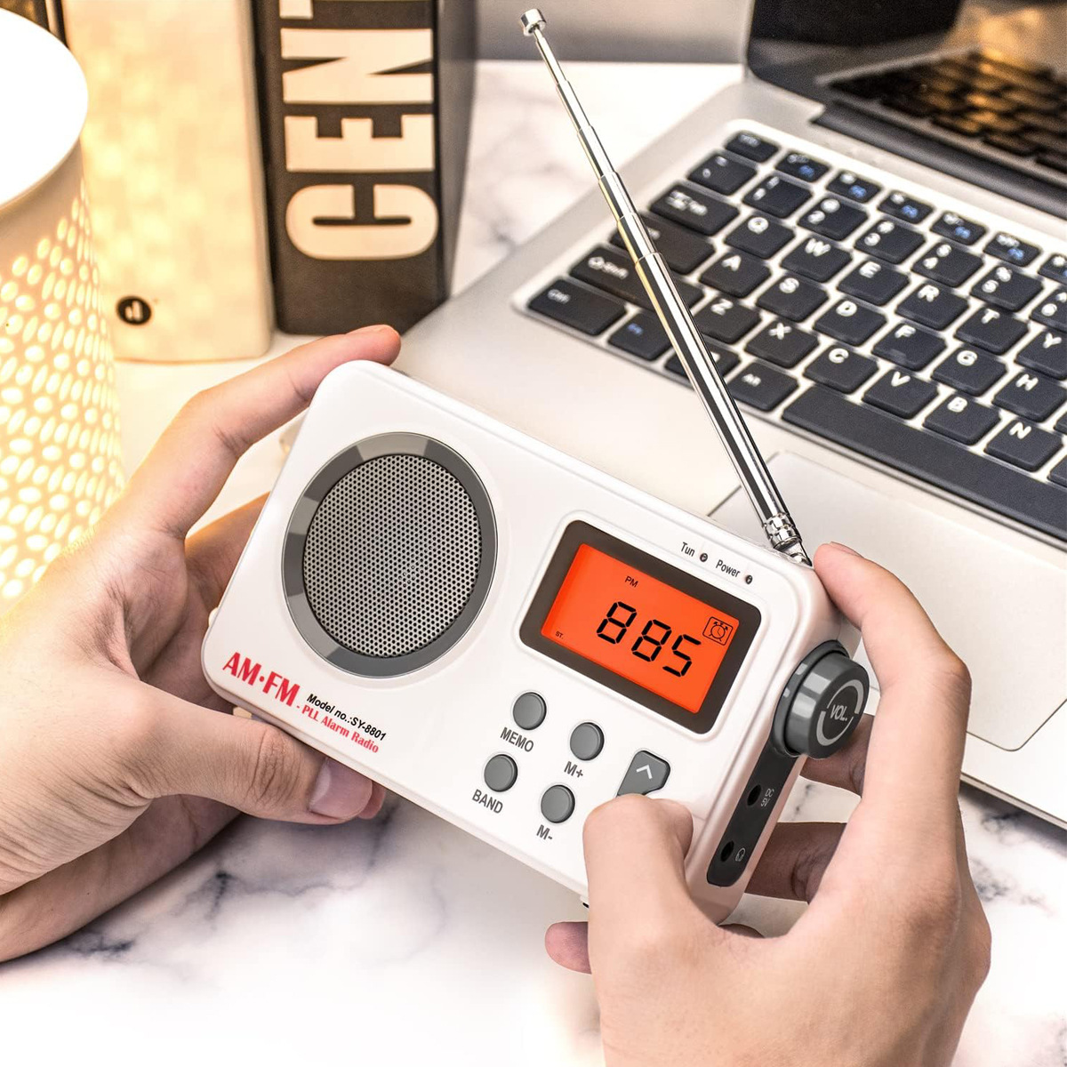Radio portátil AM FM con conector para auriculares de 3,5 MM, receptor de Audio, señal estable, antena estirable, alimentada por batería USB