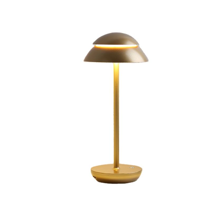 Kreatywna metalowa osłona na garnek, dekoracyjna lampa biurkowa odpowiednia robić akumulatorowych bezprzewodowych lampa na biurko w pomieszczeniach robić nauki: Złota