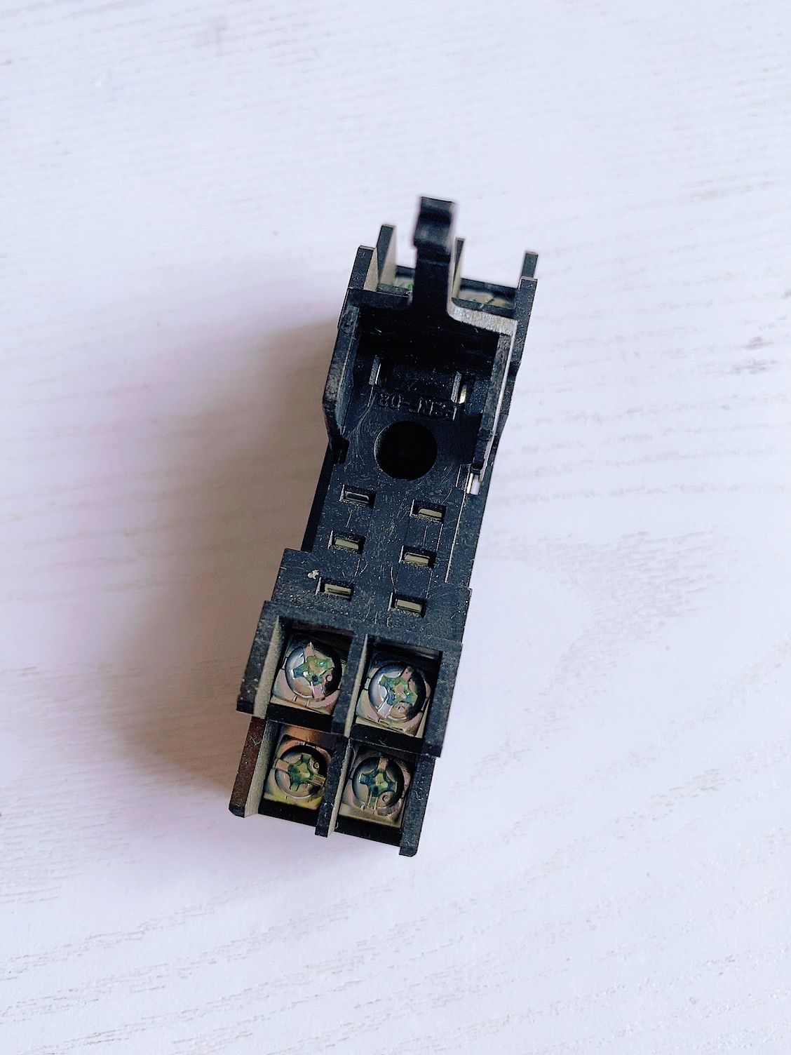 relay base P2RF-05 P2RF-08 P2RF-05-E P2RF-08-E for G2R-1-SN G2R-2-SN: S