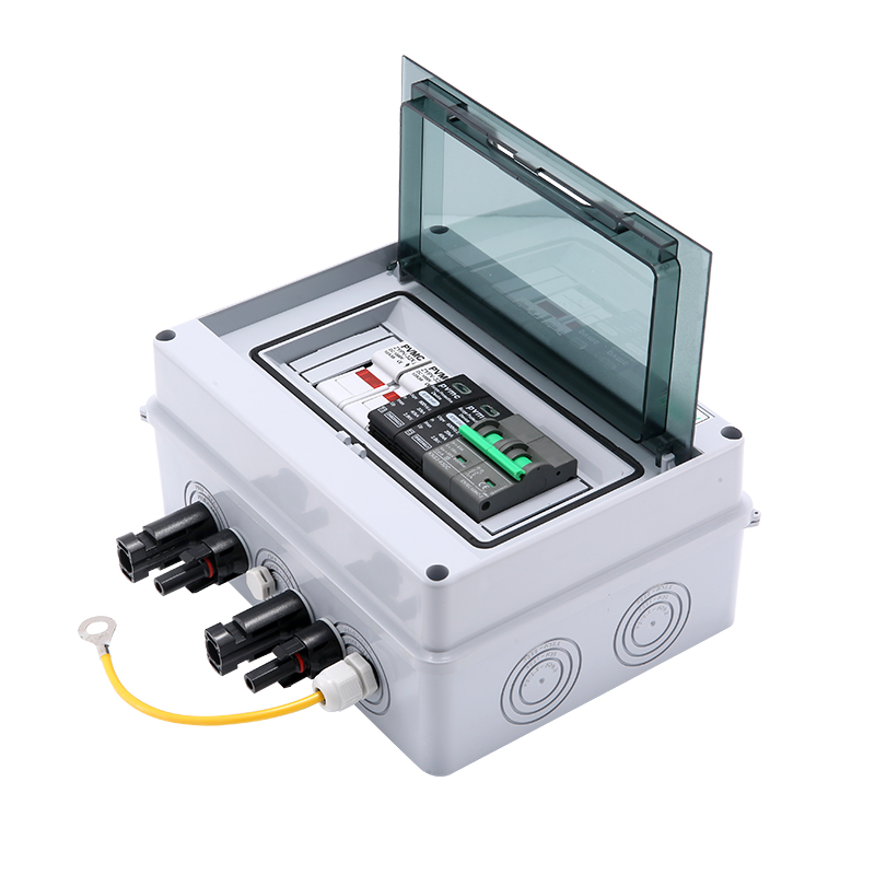 Caja combinadora Solar fotovoltaica PV con protección contra rayos 1 en 1 salida DC 600V fusible MCB SPD caja impermeable IP65 al por mayor