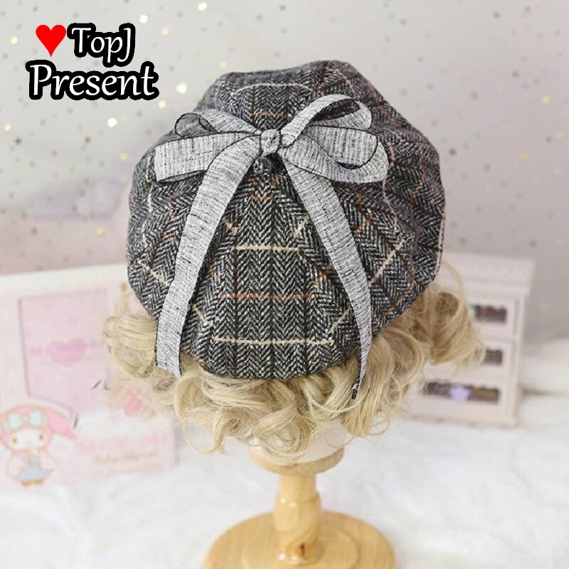 Japanse Zoete En Mooie Streep Check Achthoekige Cap Retro Lolita Baret Leuke Herfst En Winter Zacht Meisje Baret: Black grey