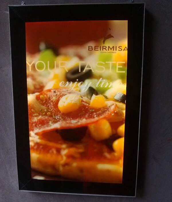 Restaurant vægmonteret akryl led baggrundsbelyst menupanel display  a4 magnetiske lyskasser