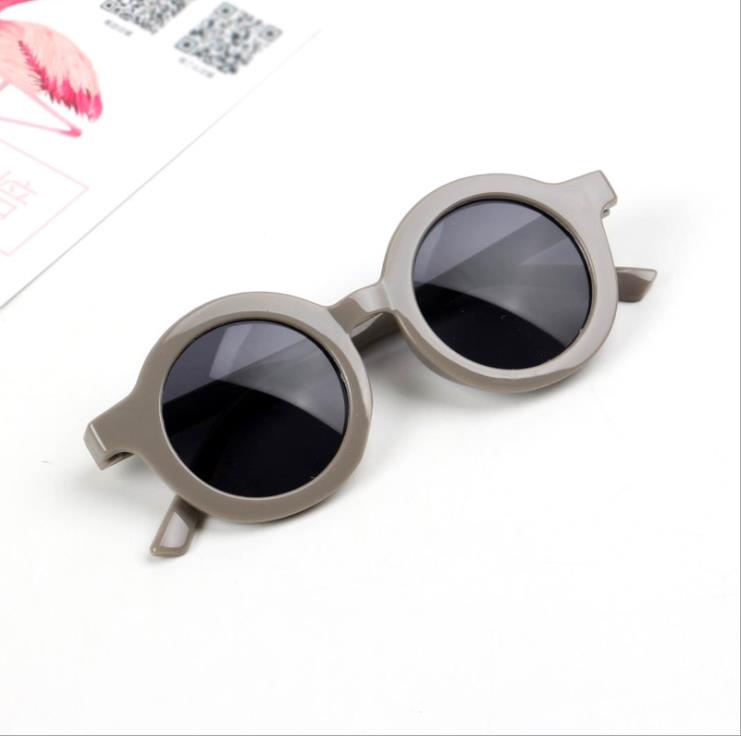 Kinderen Zonnebril Mode Eenvoudige Zuigeling Retro Leisure Ultraviolet-Proof Ronde Gemak Bril Lenzenvloeistof Voor Kids: Donkergrijs