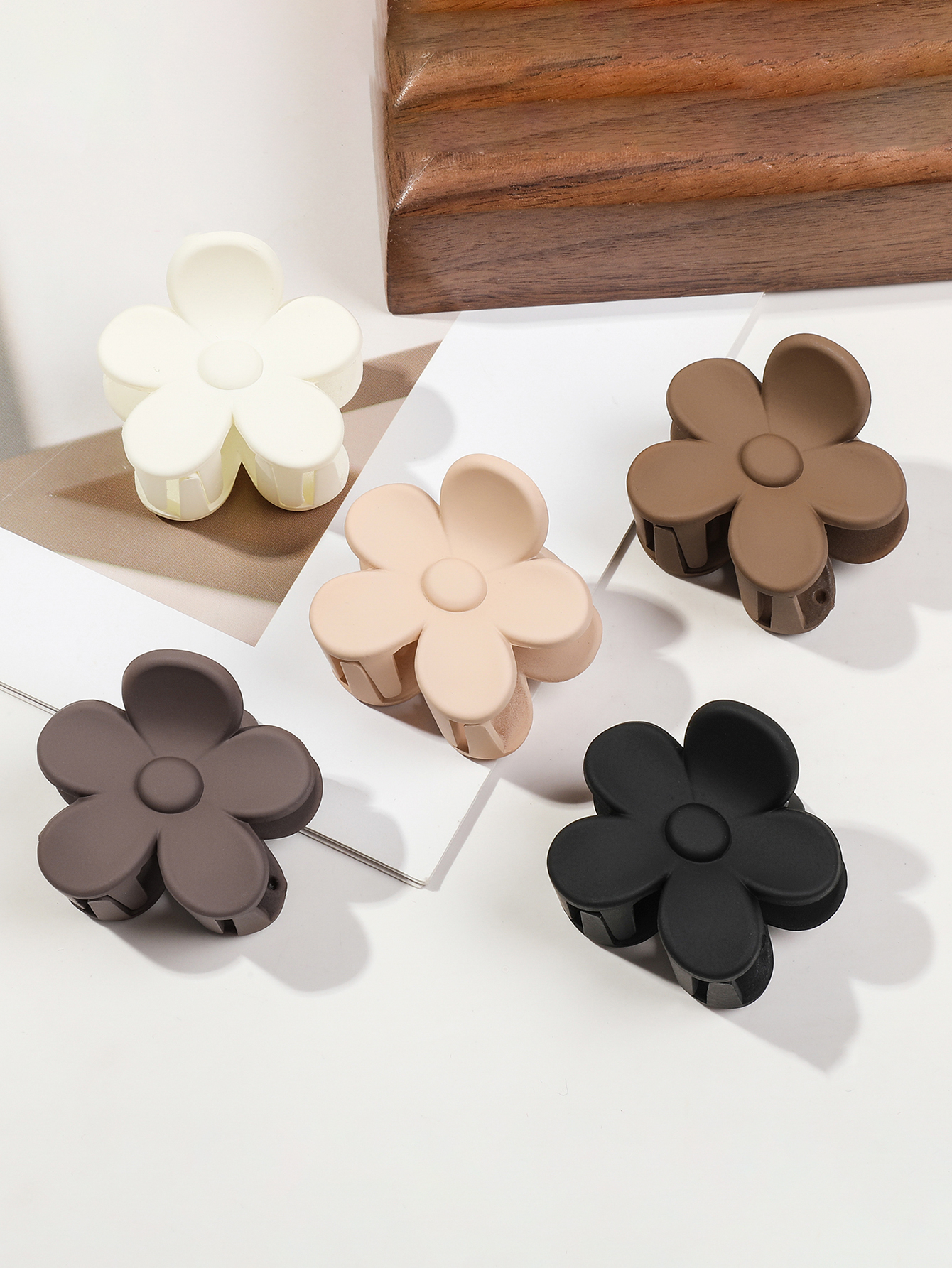 5 Stück kleine Blumen-Haarklammern für Frauen und Mädchen, matte rechteckige Kieferklammern, Halbkreis-Haarspangen für dünnes Haar: YELLOW