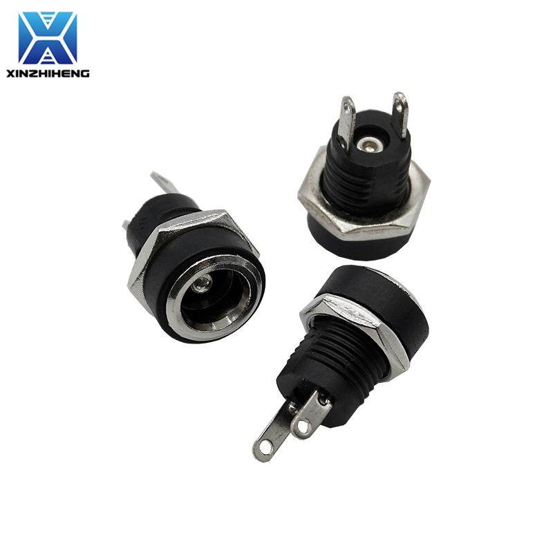 DC Strømuttak Hunn 5.5x2.1mm 5.5x2.5mm DC-022B 3.5x1.3mm 2-Pins Panelmontering