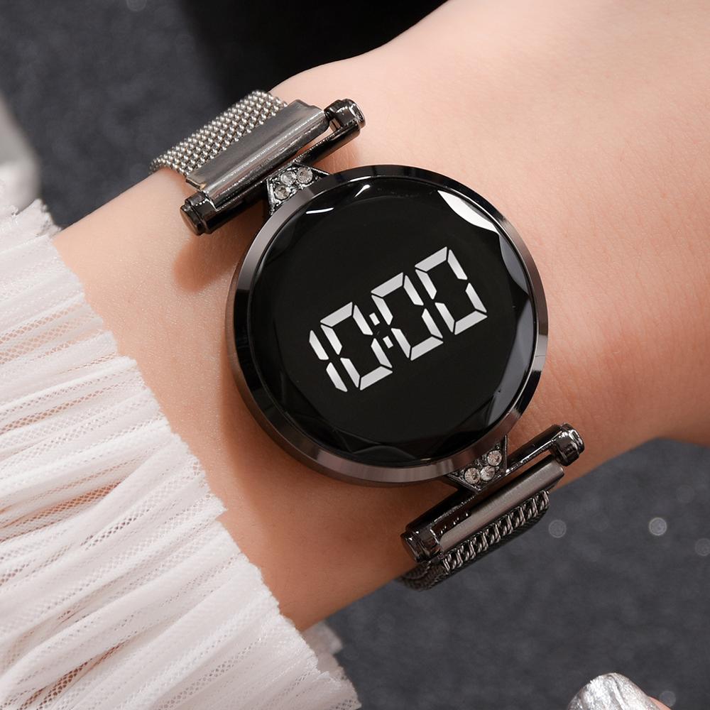 LED de luxe femmes Bracelet magnétique montres or Rose robe numérique montre Quartz montre-Bracelet dames horloge relogio feminino