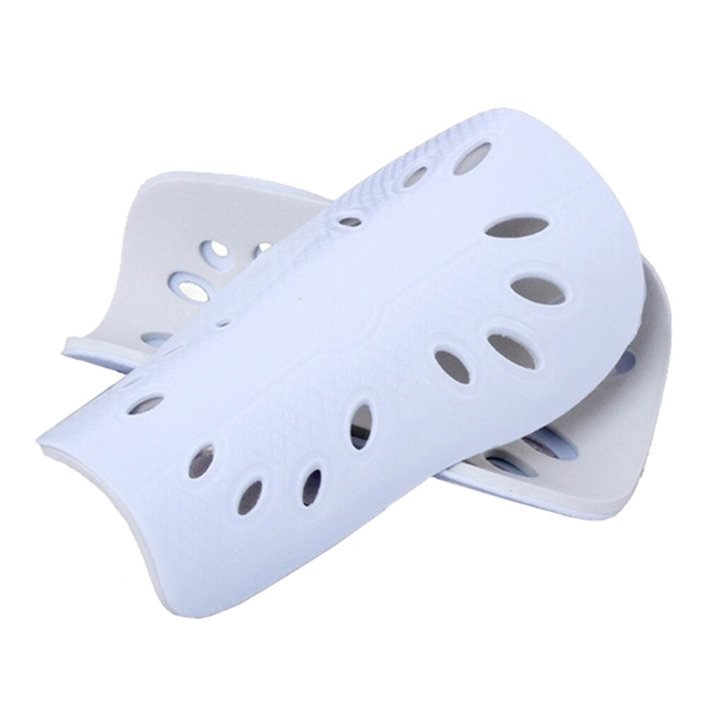 2 stuks Volwassen Kinderen Scheenbeschermer Outdoor Sport Voetbal Been Pad Shin Guard Shield Voetbal Scheenbeschermers Beschermende Cover Knie ondersteuning Sok: WHITE