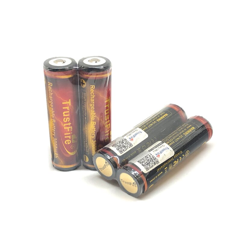 2pcs/lot TrustFire 18650 Golden Protected Battery 3.7V 3000mAh Rechargeable Lithium Batteries with PCB For Flashlights Torch