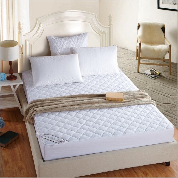 1 stk blød quiltet elastisk madrasbeskyttelsespude eller kaldet hvidt hotelmadrasdæksel med indvendig softfilling