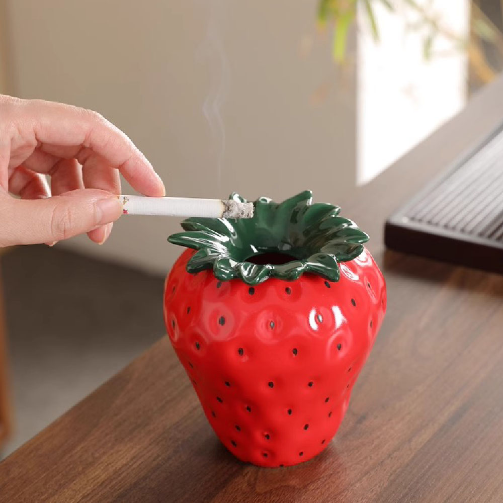 Keramische aardbei asbak met deksel, winddicht en vliegasbestendig, huis, woonkamer, kantoor asbak decoratie, opslag en pro