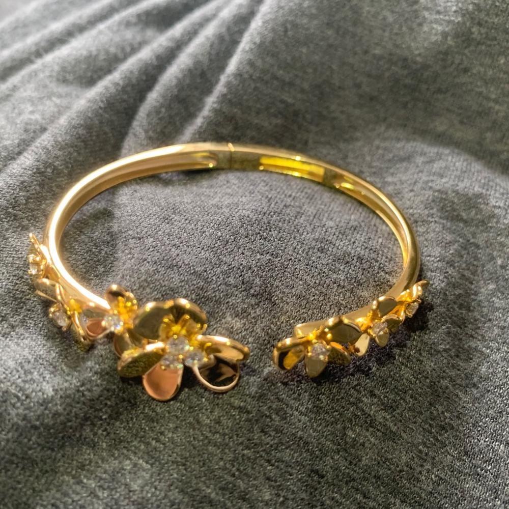 2020 nuovo Caldo di Marca Puro 925 Gioielli in Argento sterlina per Le Donne in Oro Trifoglio Braccialetto Praty Oro Monili di Cerimonia Nuziale Del Fiore Del Polsino braccialetto