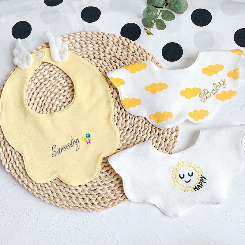 Mignon dessin animé bébé bavoirs coton imperméable à l'eau baver Burp chiffons pour -nés bord ondulé doux produits pour enfants
