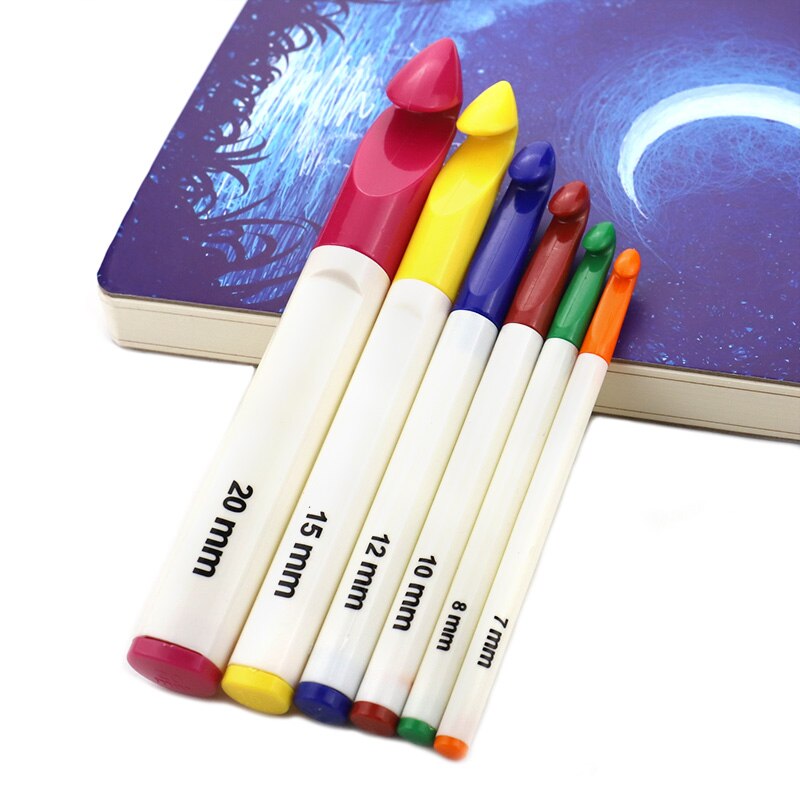 6pcs/1SET Crochet Hook Set Plastic Handles Aluminum Knitting Needles Weave Craft Yarn Crochet Needles Knitting Sewing Tool Set