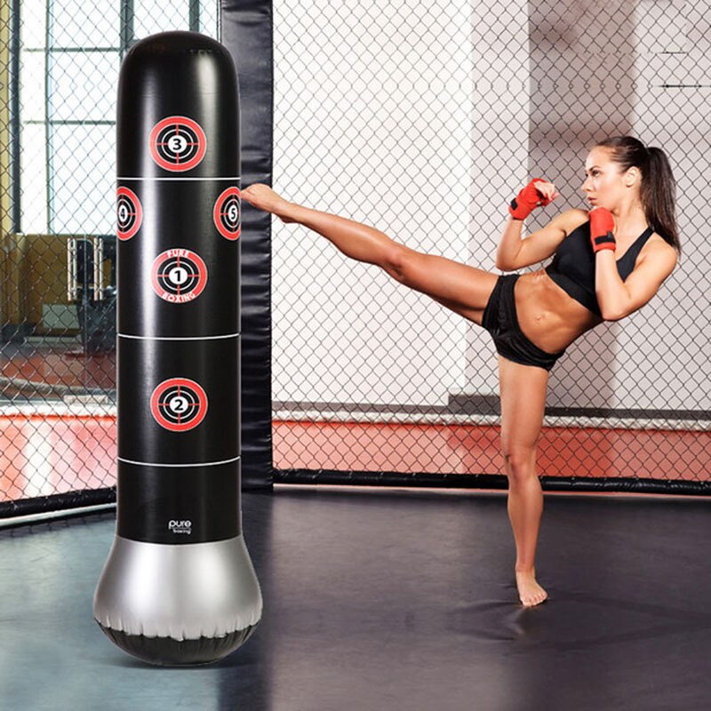 Tykkere Fitness voksne låve pvc oppblåsbar vertikal boksesøyle tumbler oppblåsbar sandsekk sandsekk ventil leker