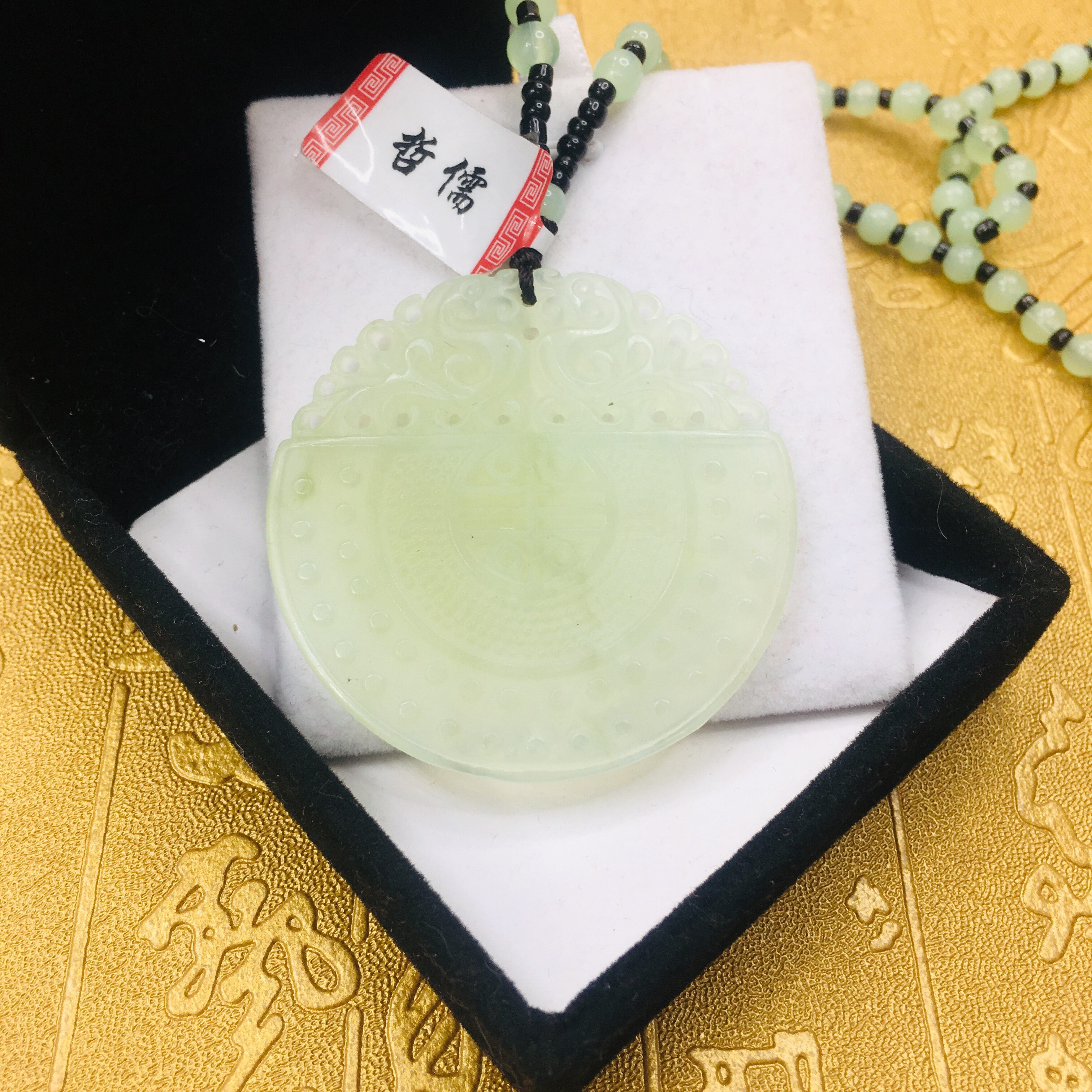 Reine natur EIN Hetian jade licht grün hohlen gute luck anhänger grüne jade perlen halskette exquisite männer und frauen