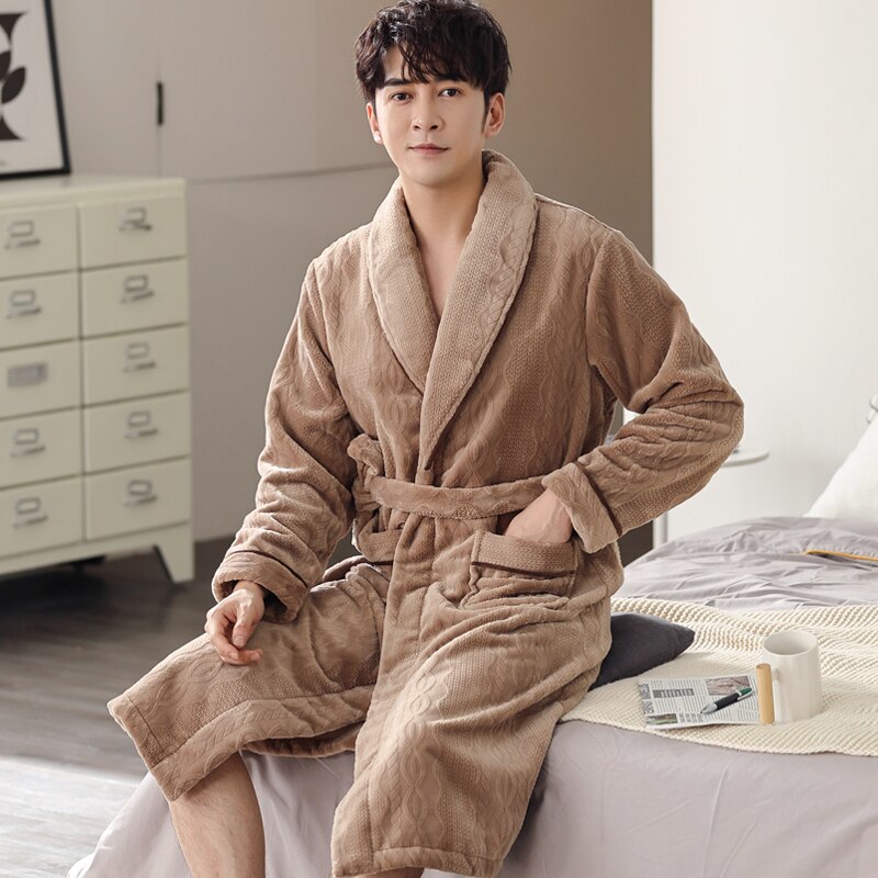 Winter Men Bathrobes 3 Colors Thick Flannel Robe Long Bath Robe Male Comfort Warm Dressing Gown Robe